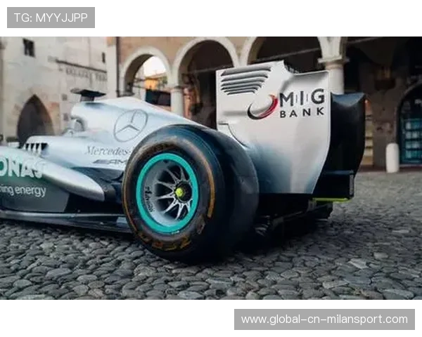 梅奔新赛车加速表现提升,汉密尔顿称满意,梅奔f12020新车 梅奔新赛车加速表现提升,汉密尔顿称满意,梅奔f12020新车